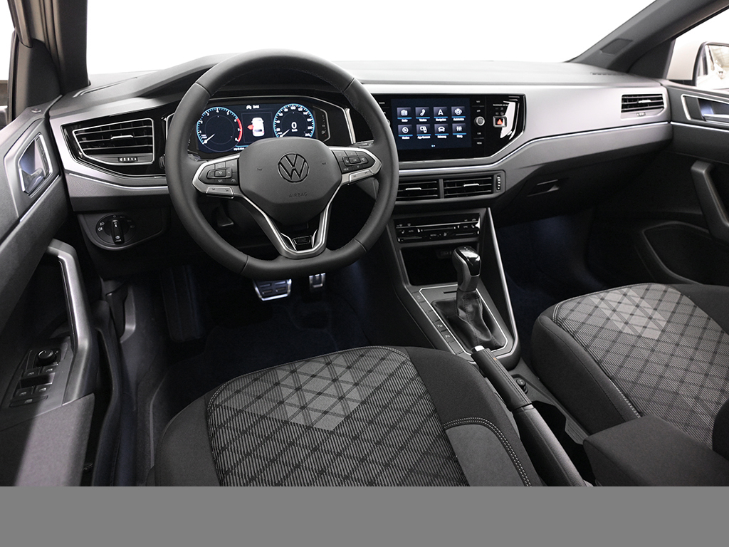 Volkswagen Polo 1.0 R-LINE DSG NAVI ALLWETTERREIFEN CAM