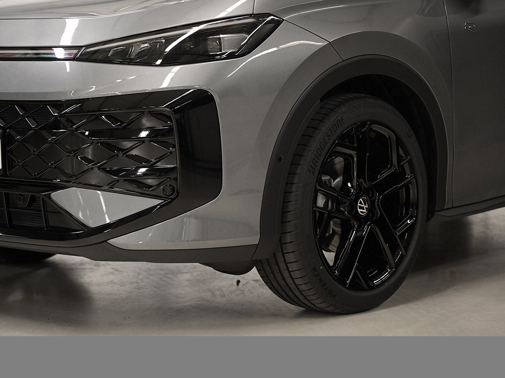 Volkswagen T-Roc 1.5 R-LINE DSG BLACKSTYLE MATRIXLED AHK