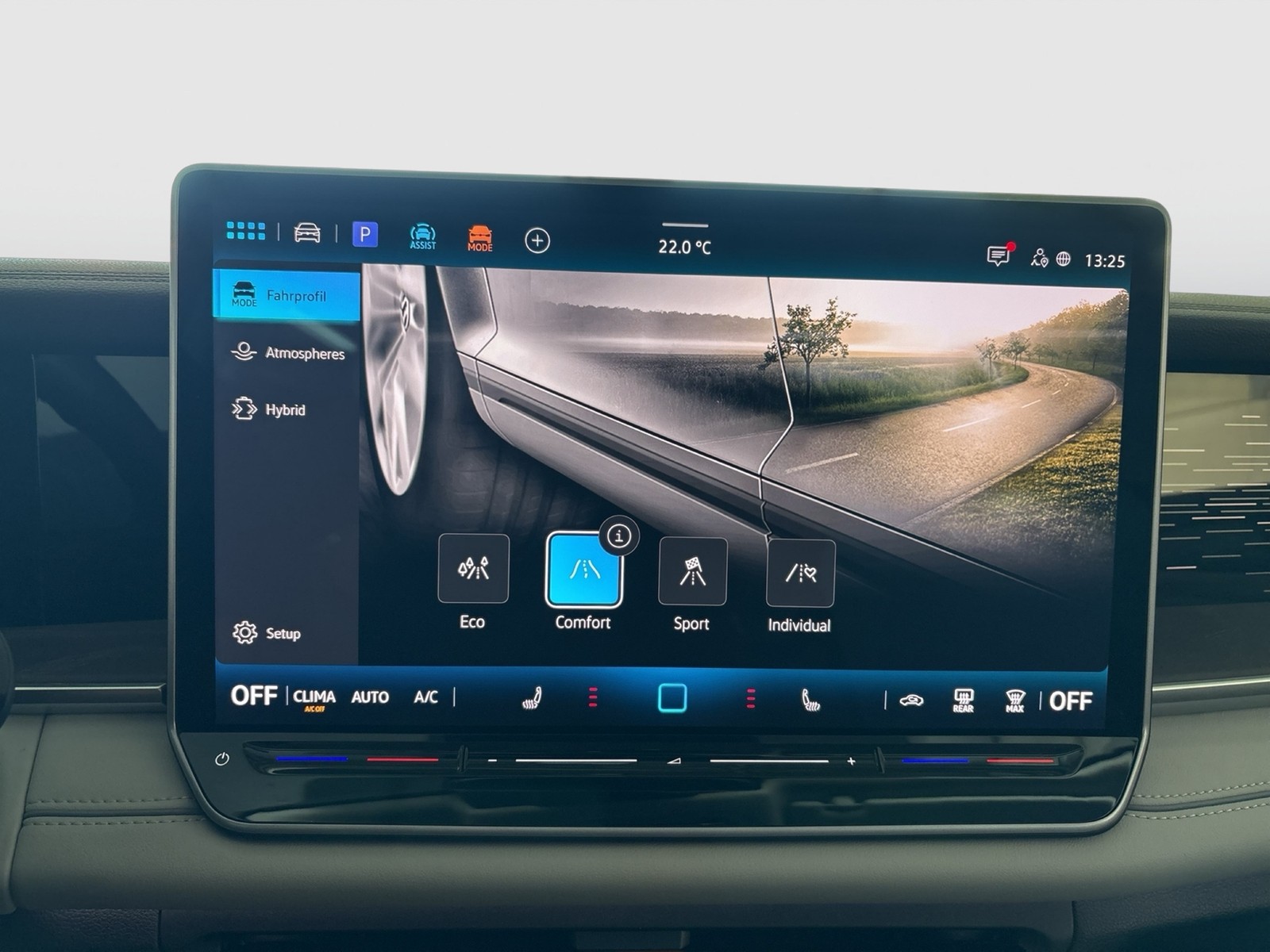 Volkswagen Tayron 1.5 HYBRID ELEGANCE AHK 360°CAM ACC LM18