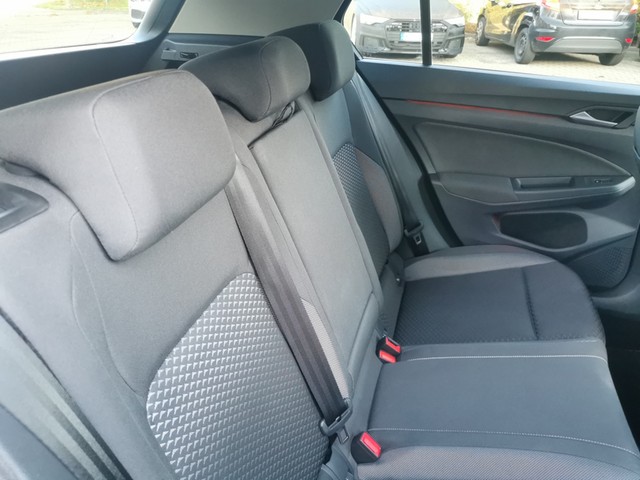 Volkswagen Golf VIII 1.5 ACTIVE ACC NAVI ALU SITZHEIZUNG
