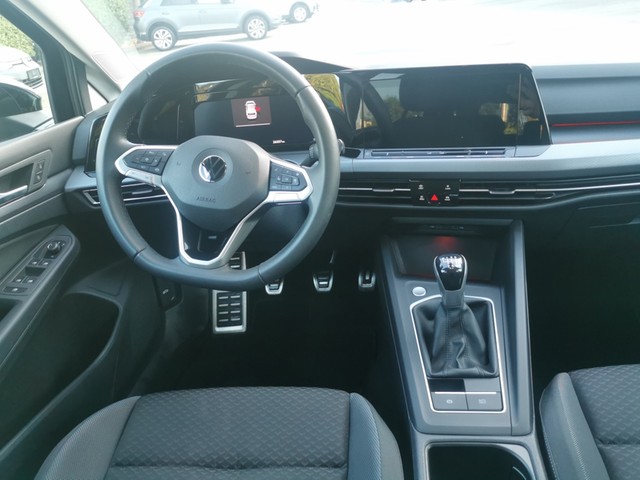 Volkswagen Golf VIII 1.5 ACTIVE ACC NAVI ALU SITZHEIZUNG