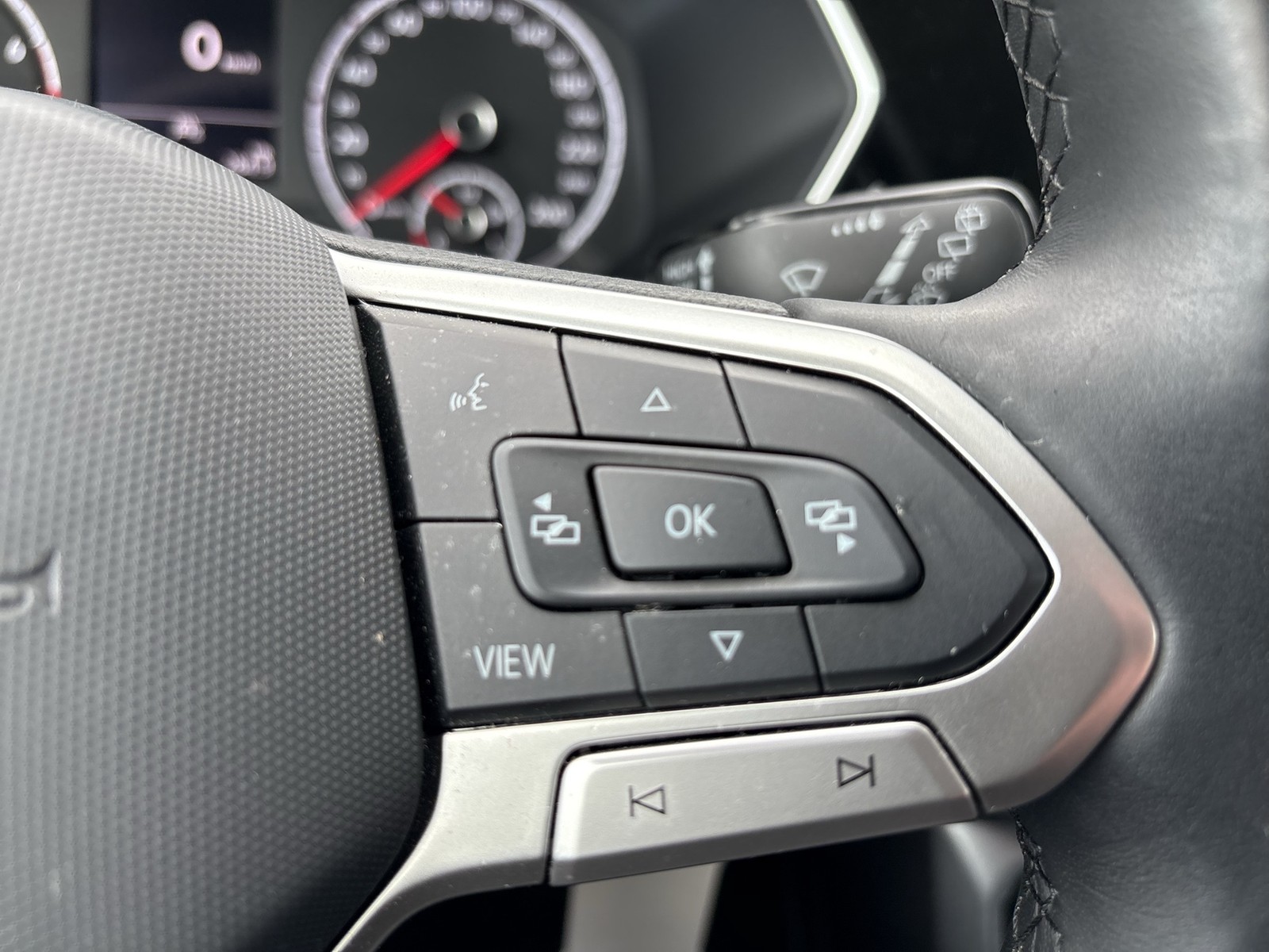 Volkswagen T-Cross 1.0 ACTIVE KAMERA CARPLAY ALU SITZHEIZ