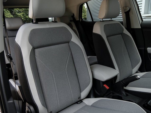 Volkswagen T-Cross 1.0 STYLE BEATS AHK KAMERA ALU18" NAVI