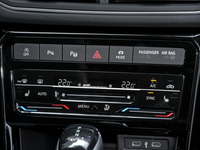 Volkswagen T-Cross 1.0 STYLE BEATS AHK KAMERA ALU18" NAVI