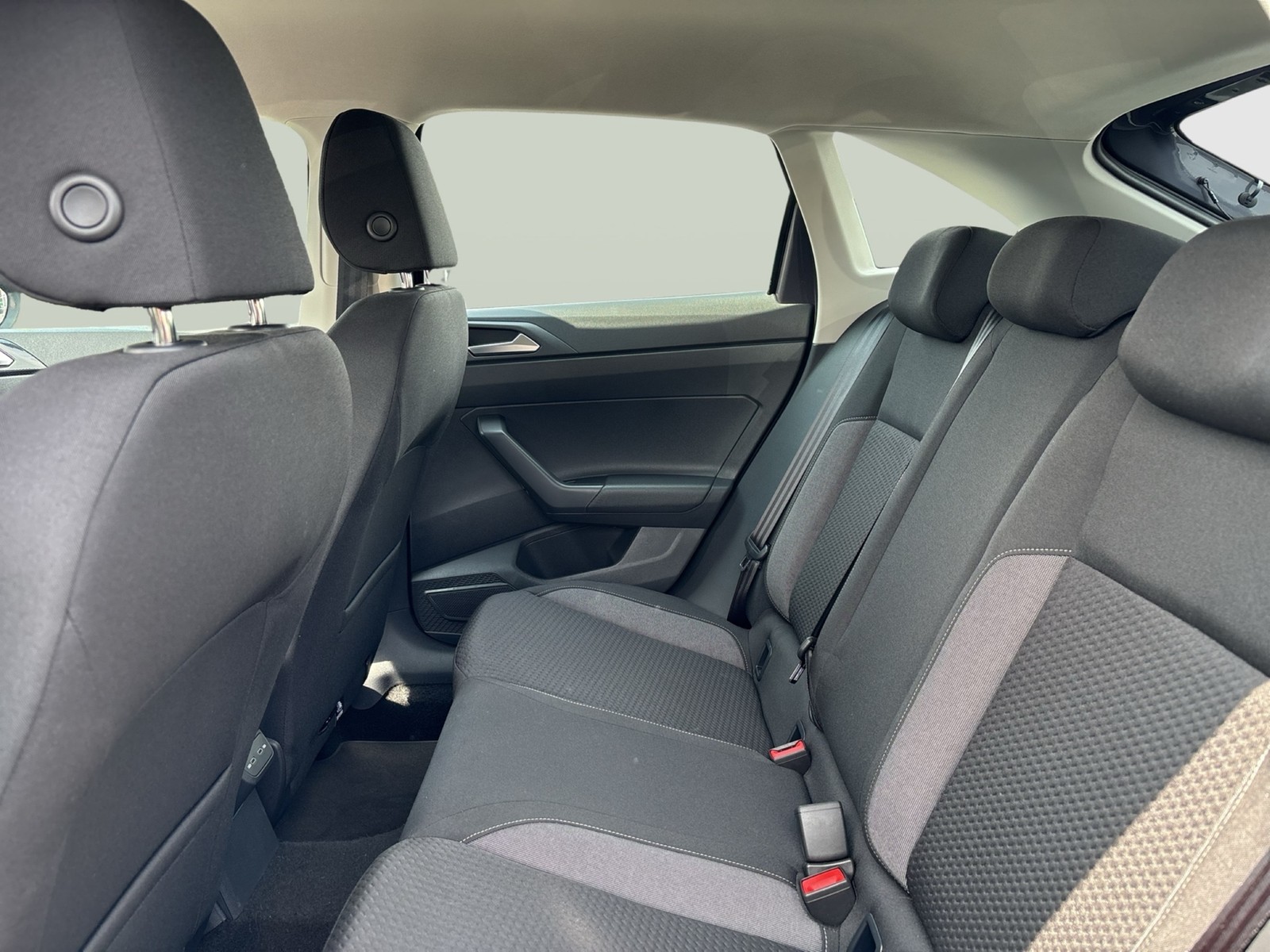 Volkswagen Taigo 1.5 LIFE CAM LM17 CARPLAY SITZHEIZUNG