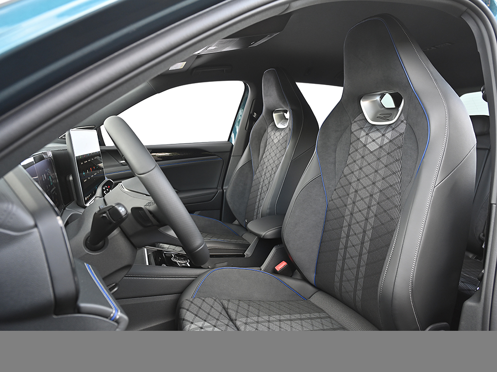 Volkswagen Tiguan 2.0 R-LINE DSG HARMANKARDON AHK eKLAPPE