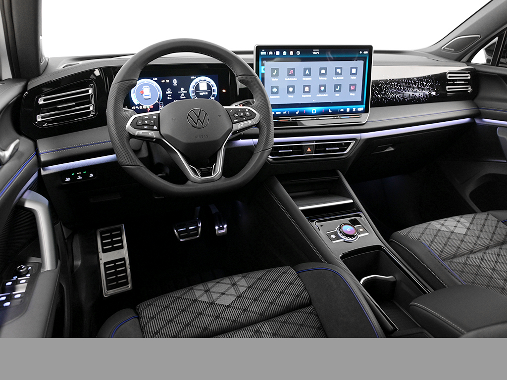 Volkswagen Tiguan 2.0 R-LINE DSG BLACKSTYLE AHK eKLAPPE