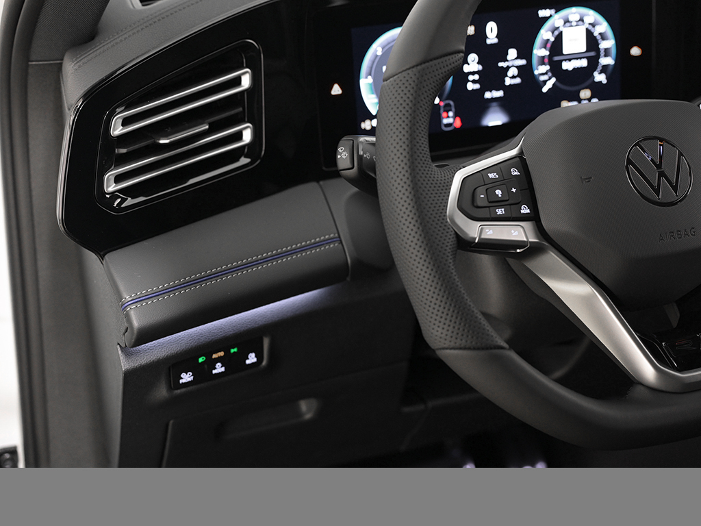 Volkswagen Tiguan 2.0 R-LINE DSG BLACKSTYLE AHK eKLAPPE