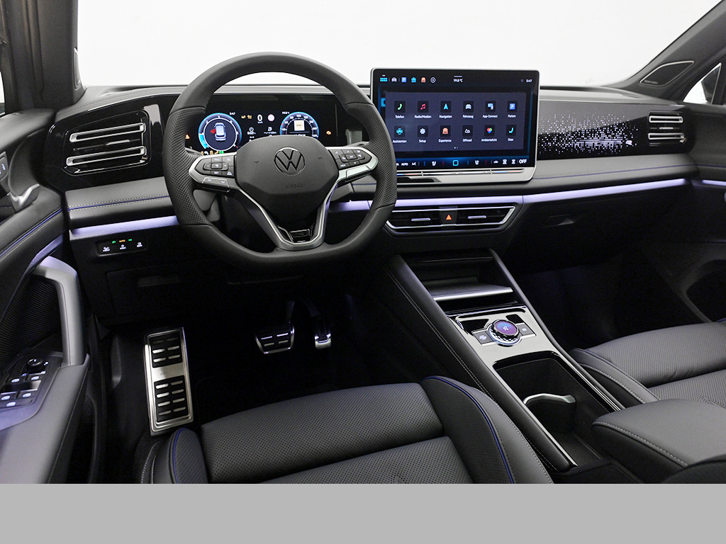 Volkswagen Tiguan 2.0 R-LINE DSG 4X4 BLACKSTYLE LEDER PANO