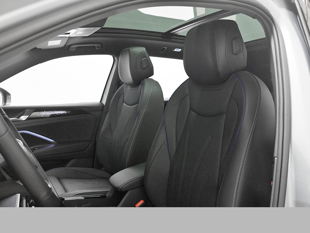 Volkswagen Tiguan 2.0 R-LINE DSG 4X4 BLACKSTYLE LEDER PANO