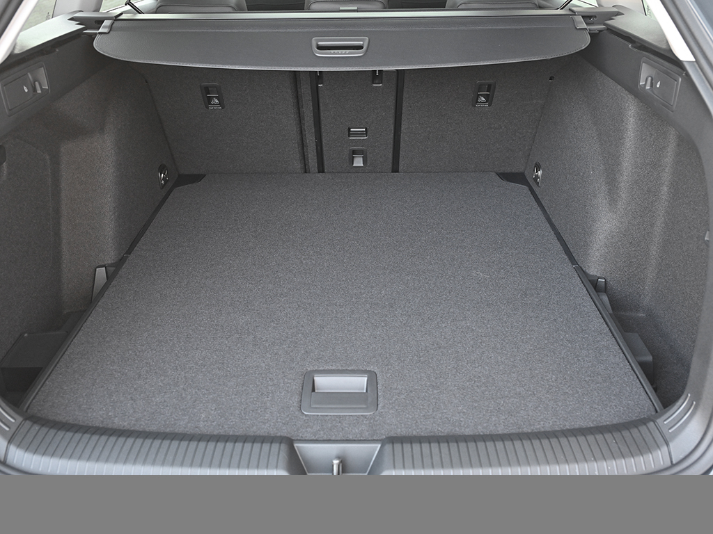 Volkswagen Golf Variant 1.5 STYLE DSG eKLAPPE AHK PANO CAM