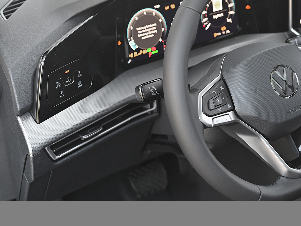 Volkswagen Golf Variant 1.5 STYLE DSG eKLAPPE AHK PANO CAM