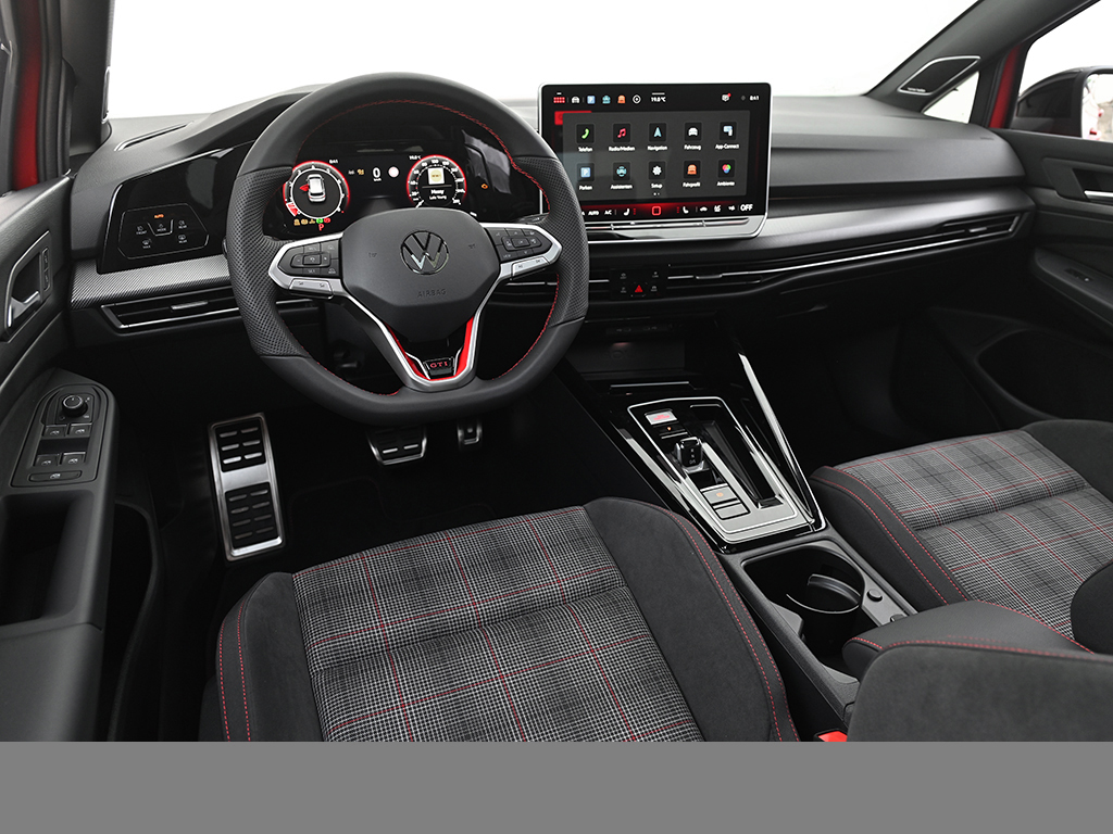 Volkswagen Golf GTI BLACKSTYLE HARMANKARDON PANO