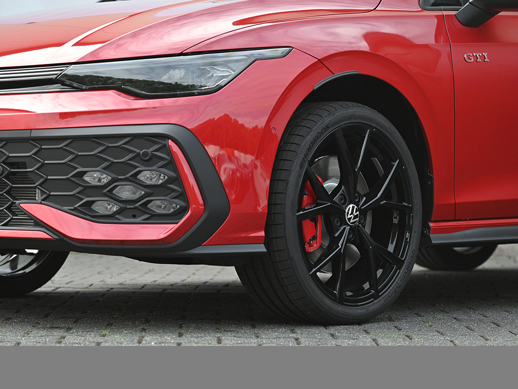 Volkswagen Golf GTI BLACKSTYLE HARMANKARDON PANO