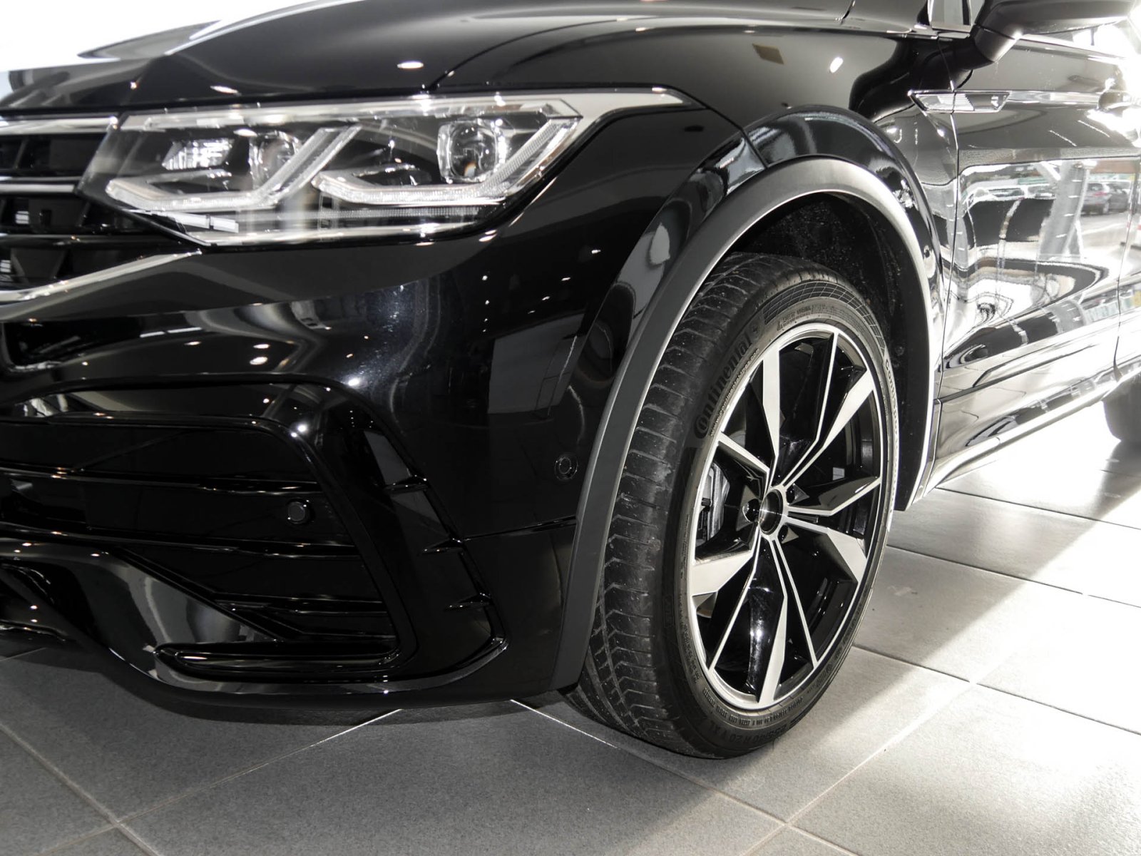 Volkswagen Tiguan Allspace 2.0 TDI R-LINE DSG 7SITZE LEDER