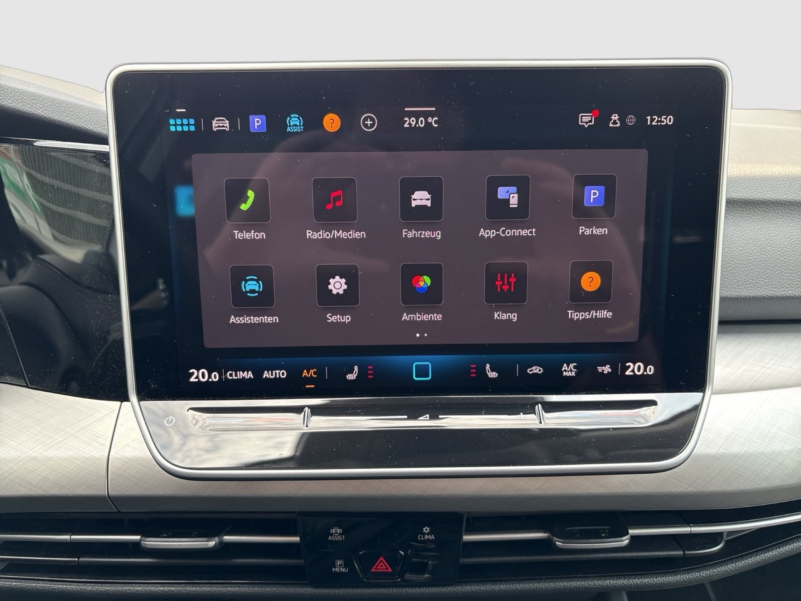 Volkswagen Golf Variant VIII 1.5 eTSI LIFE CAM ACC CARPLAY