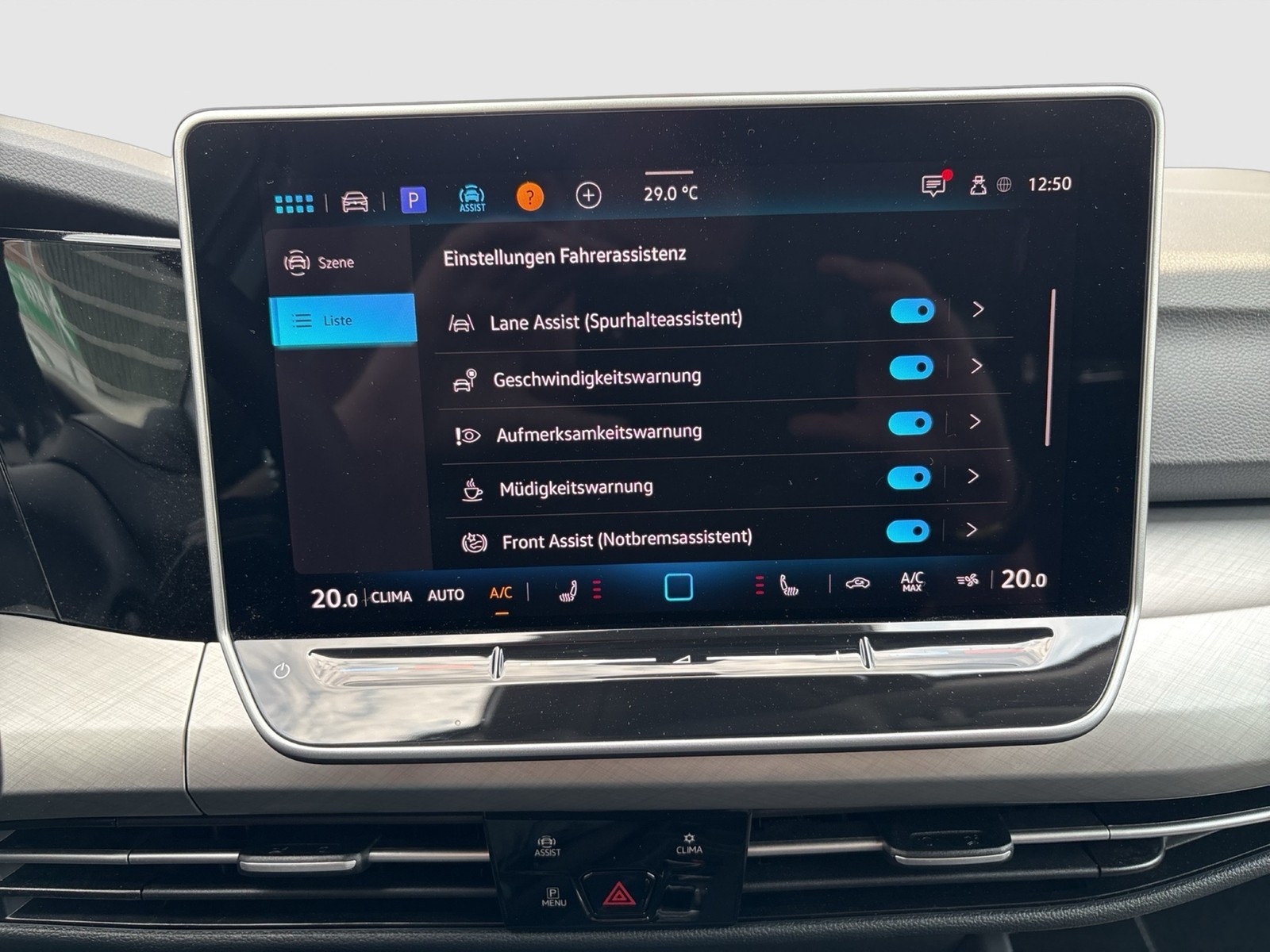 Volkswagen Golf Variant VIII 1.5 eTSI LIFE CAM ACC CARPLAY
