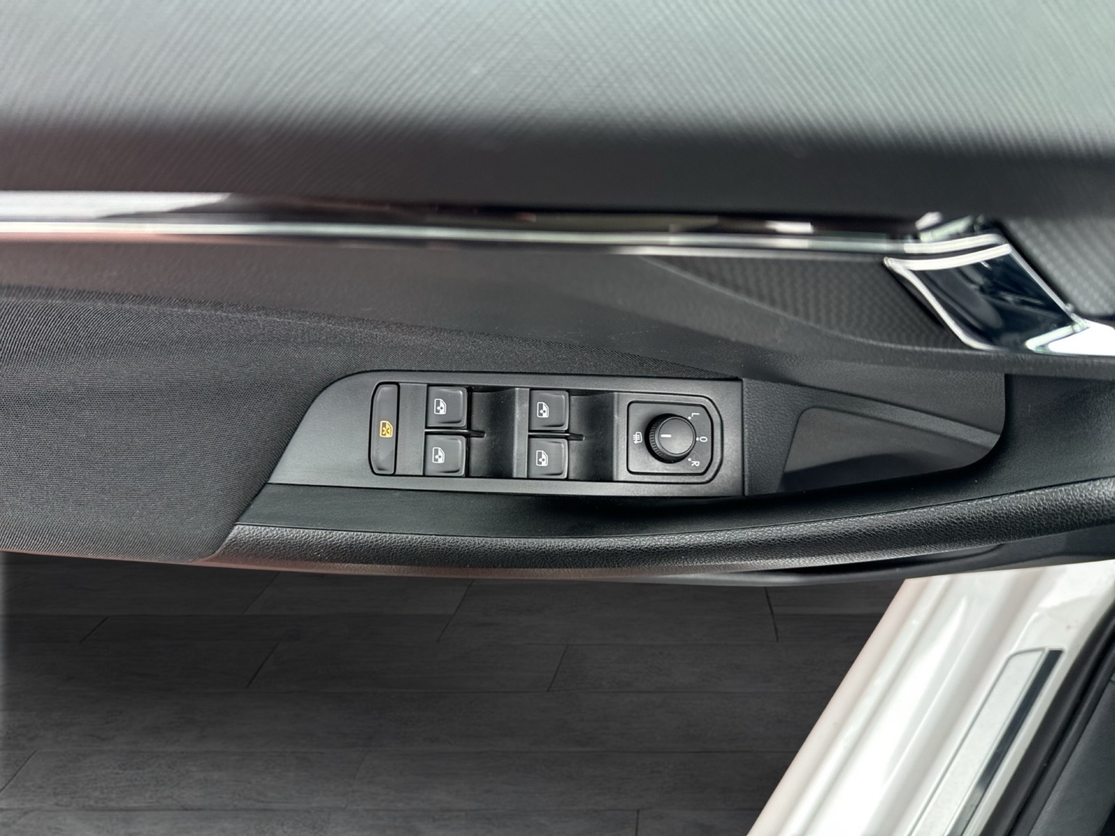 Skoda Kamiq 1.0 TOUR NAVI ALU17" SITZHEIZUNG