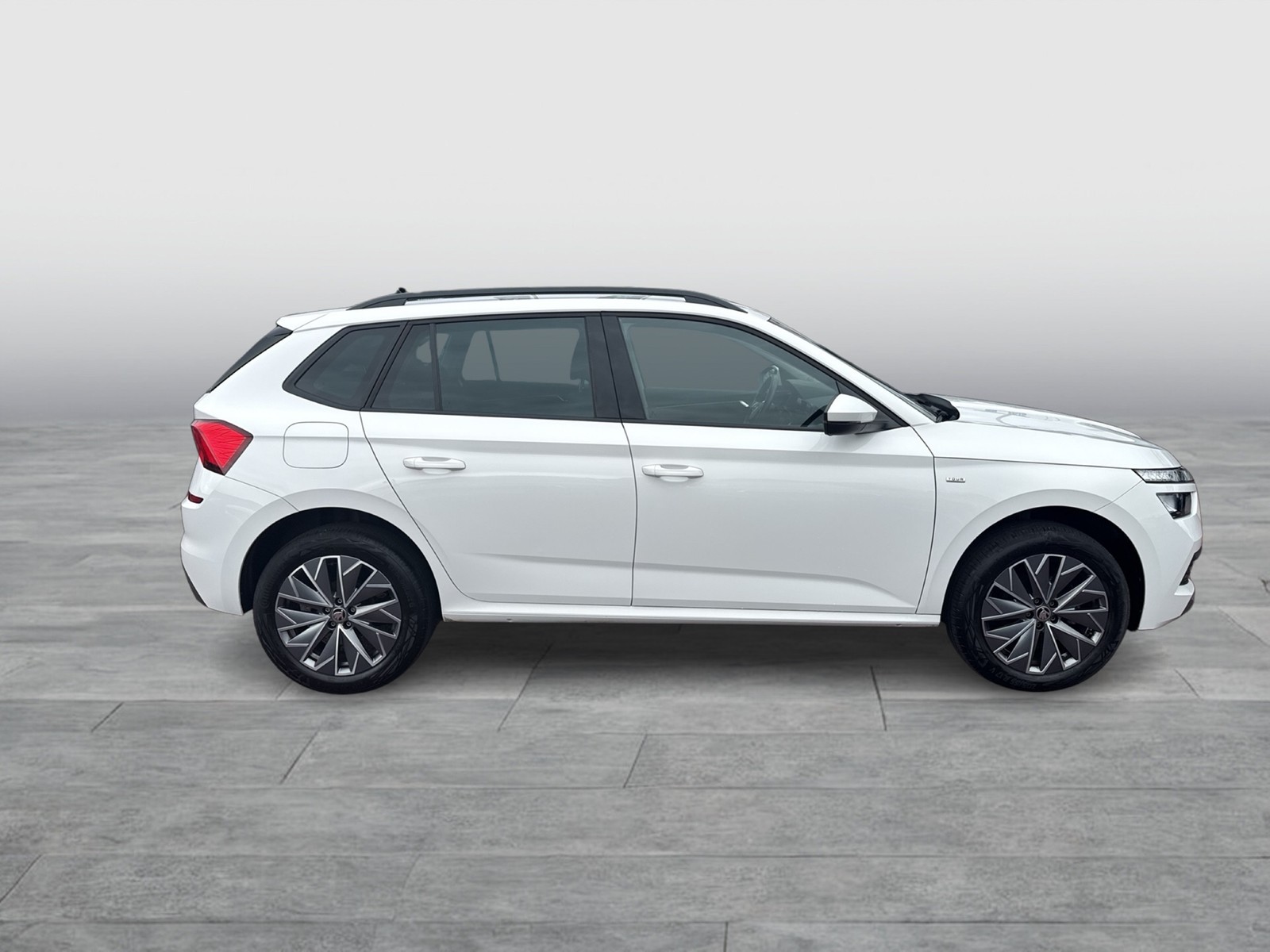 Skoda Kamiq 1.0 TOUR NAVI ALU17" SITZHEIZUNG