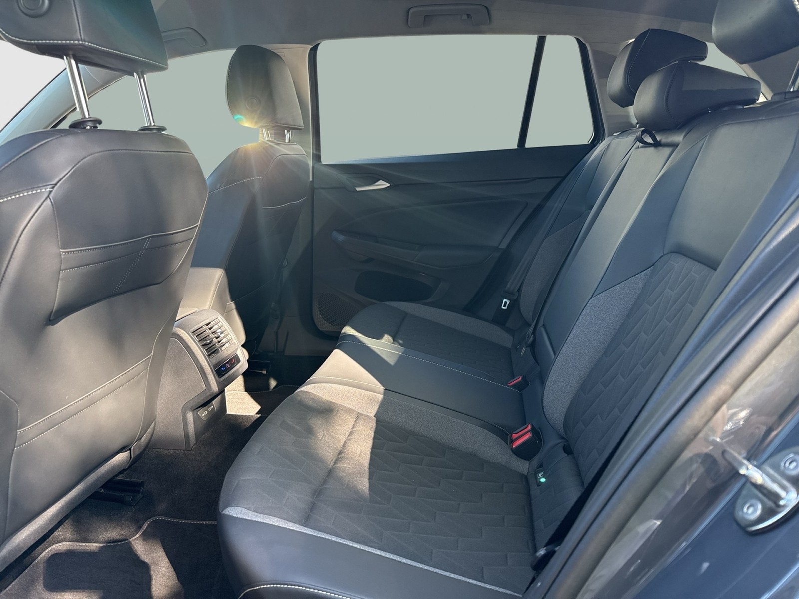 Volkswagen Golf Variant VIII 1.5 GOAL ACC CARPLAY SITZHEIZ.