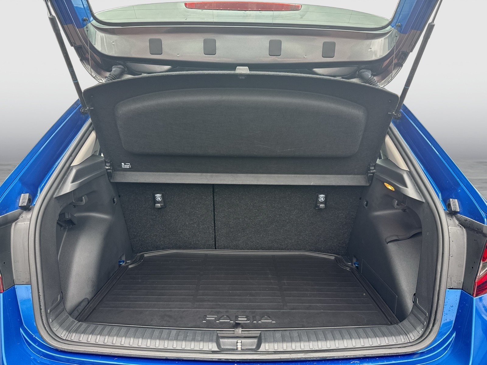 Skoda Fabia 1.5 STYLE KAMERA ACC NAVI ALU17" SITZHZ