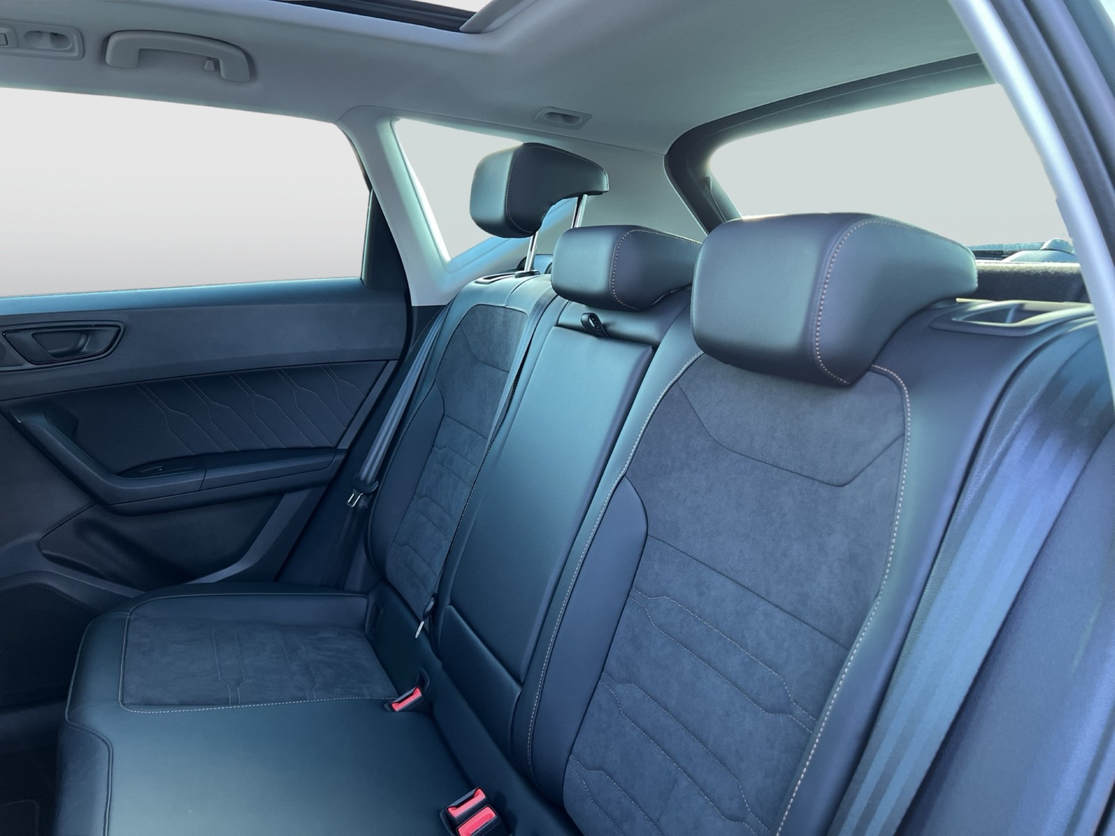 Cupra Ateca 2.0 4X4 PANO AHK 360°CAM ACC LM19 E-KLAPPE