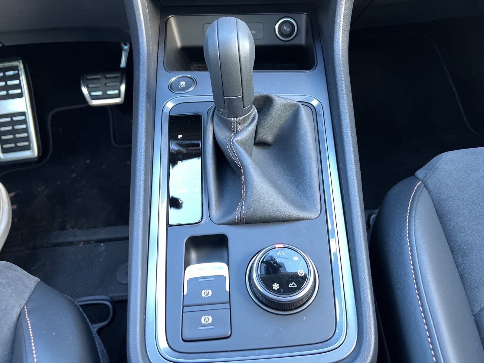 Cupra Ateca 2.0 4X4 PANO AHK 360°CAM ACC LM19 E-KLAPPE