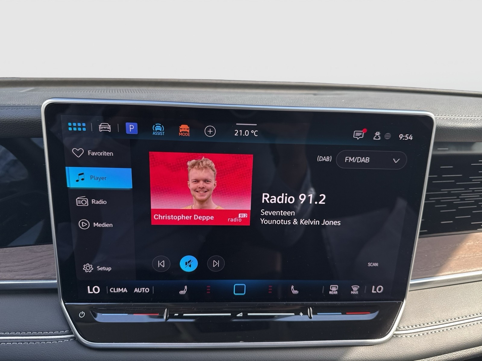 Volkswagen Tayron 1.5 eTSI ELEGANCE AHK CAM ACC LM18 NAVI