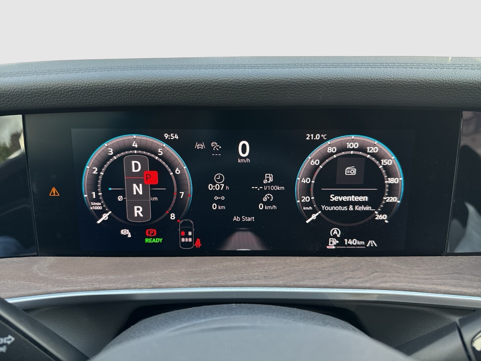 Volkswagen Tayron 1.5 eTSI ELEGANCE AHK CAM ACC LM18 NAVI