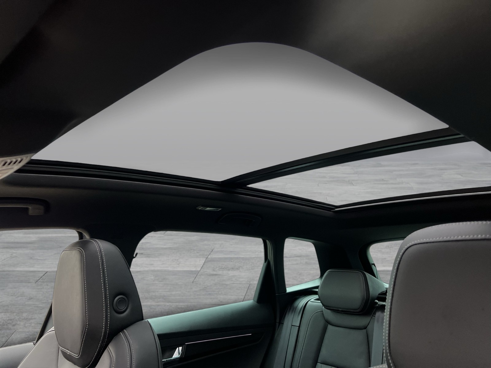 Skoda Karoq 1.5 SPORTLINE PANO CAM ACC MATRIX E-KLAPPE