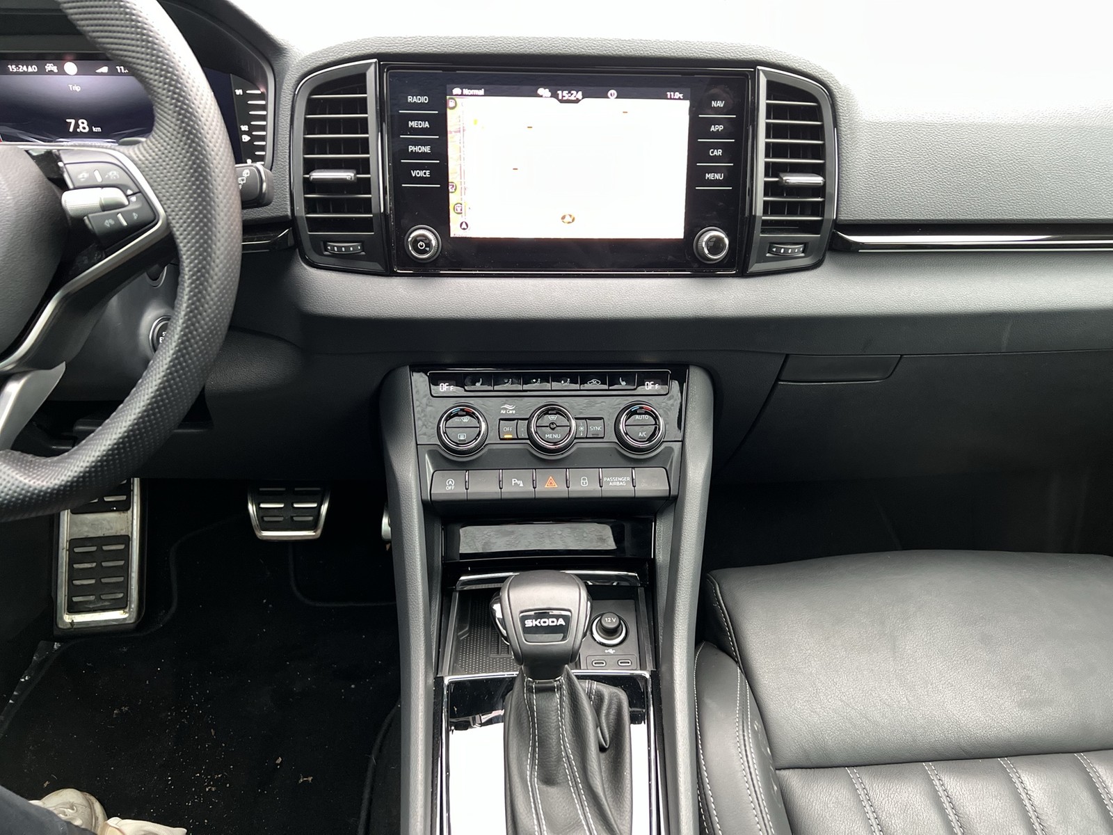 Skoda Karoq 1.5 SPORTLINE PANO CAM ACC MATRIX E-KLAPPE