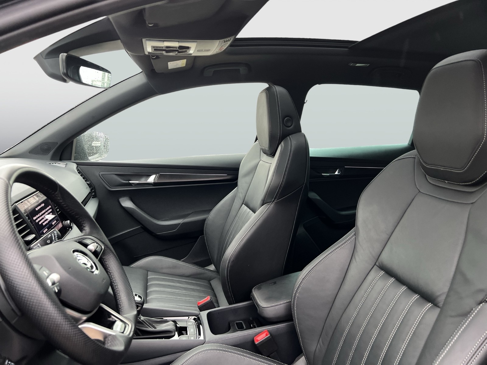 Skoda Karoq 1.5 SPORTLINE PANO CAM ACC MATRIX E-KLAPPE