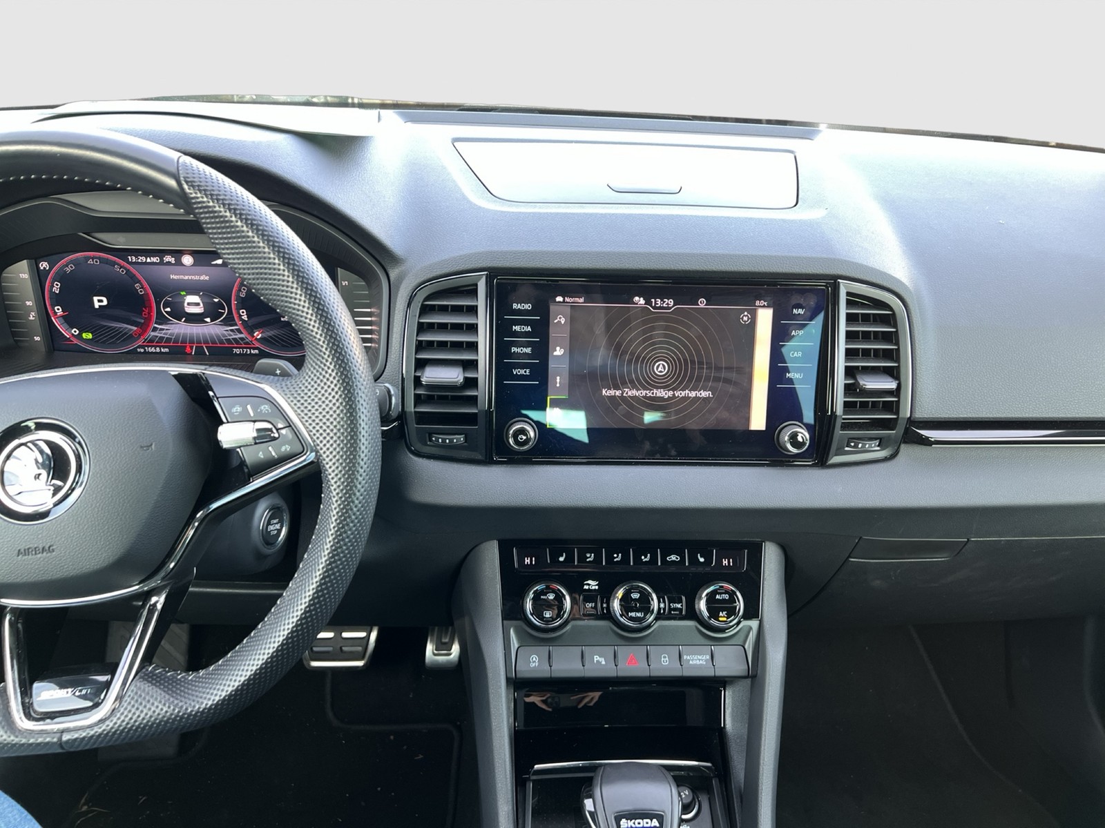 Skoda Karoq 2.0 SPORTLINE 4X4 LEDER CAM ACC MATRIX NAVI