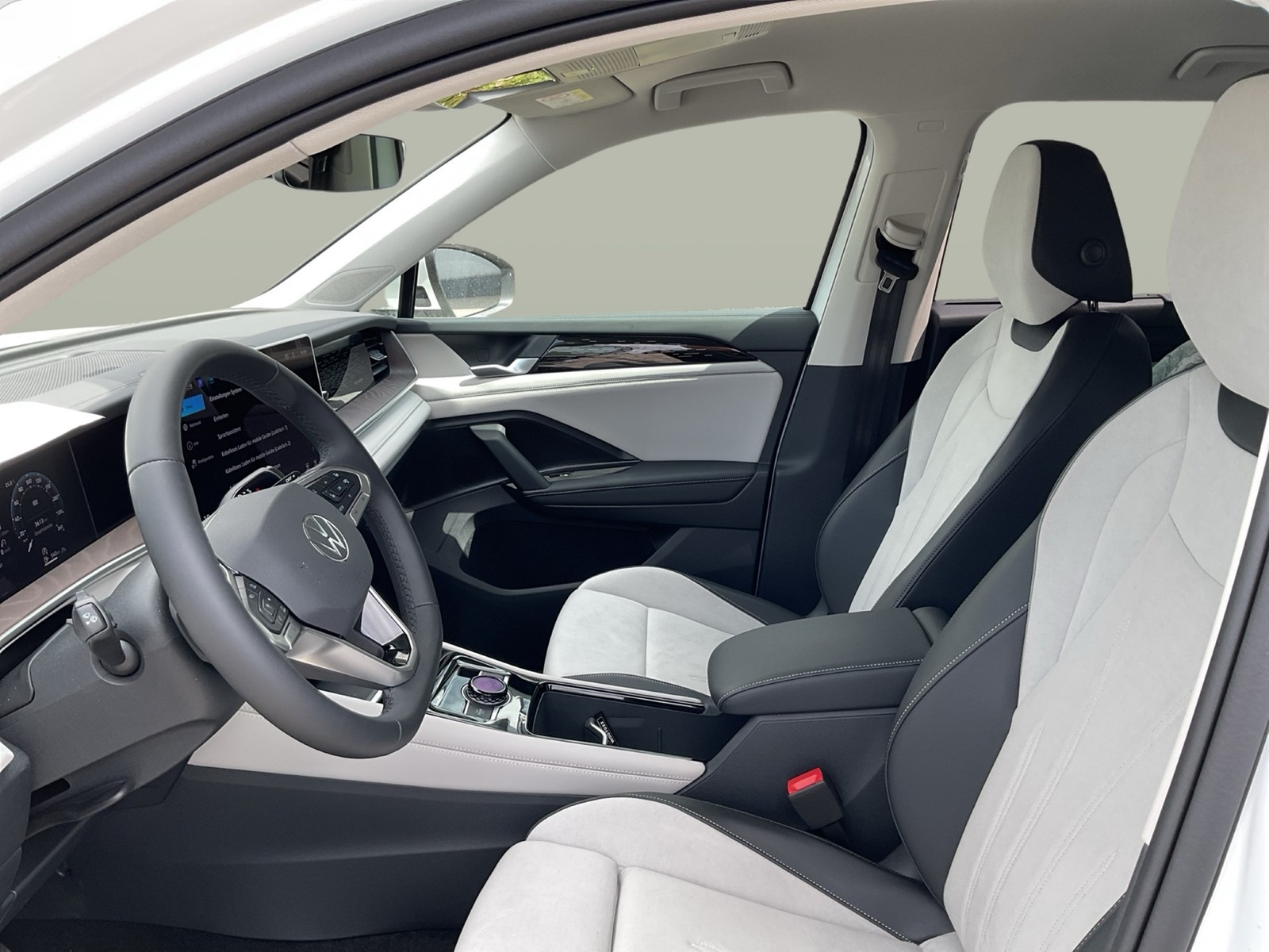 Volkswagen Tayron 1.5 eTSI ELEGANCE AHK CAM ACC LM18 NAVI