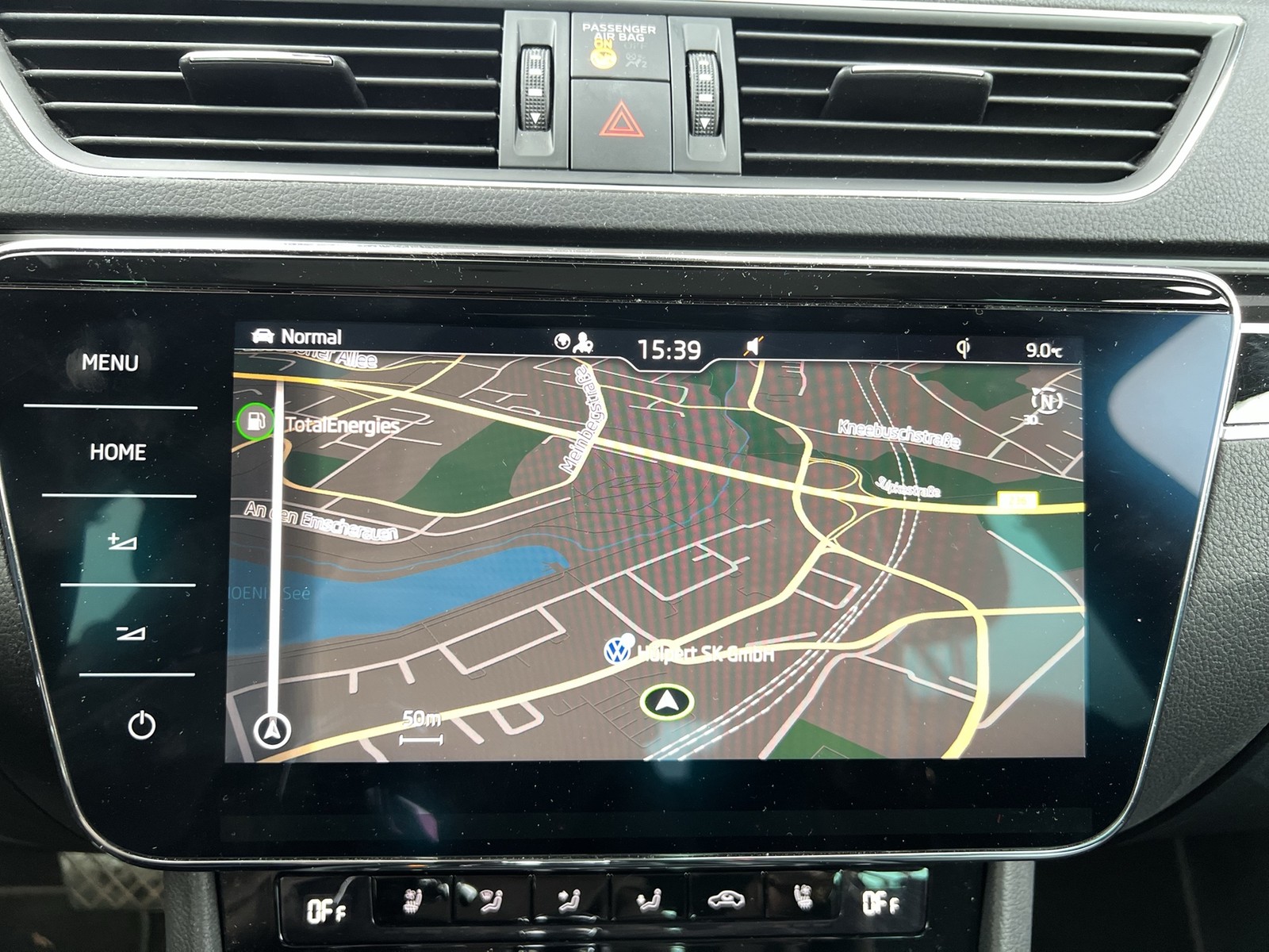 Skoda Superb Combi 1.4 iV L&K LEDER PANO STANDHZ. AHK