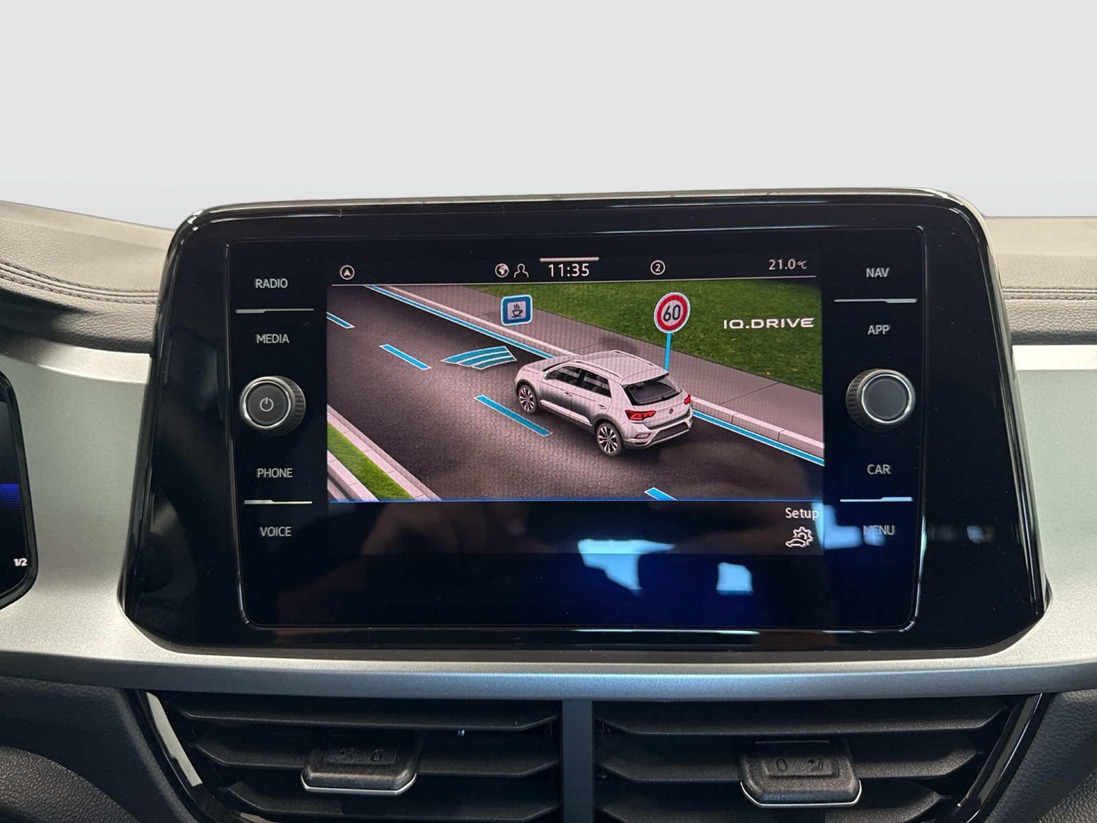 Volkswagen T-Roc 1.5 LIFE LM17 NAVI CARPLAY SITZHEIZUNG LED