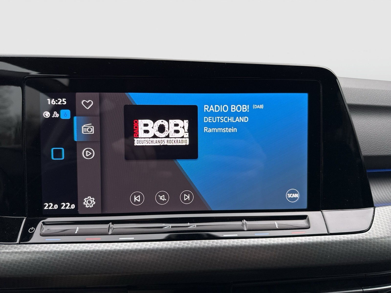 Volkswagen Golf Variant VIII 2.0 ALLTRACK 4X4 LED+ LM17 NAVI