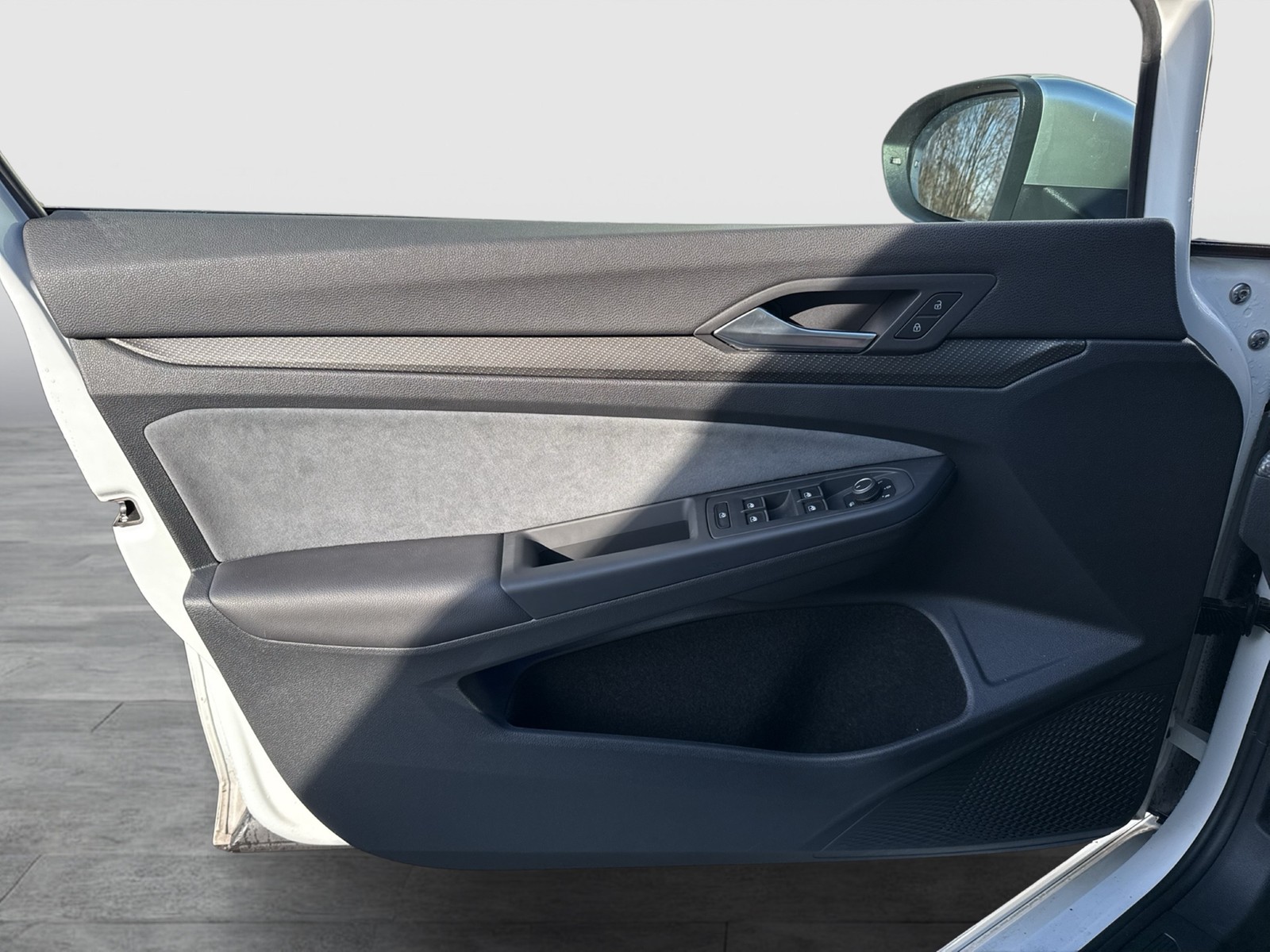 Volkswagen Golf VIII 2.0 R 4X4 ACC LM18 LED+ CARPLAY SITZHZ