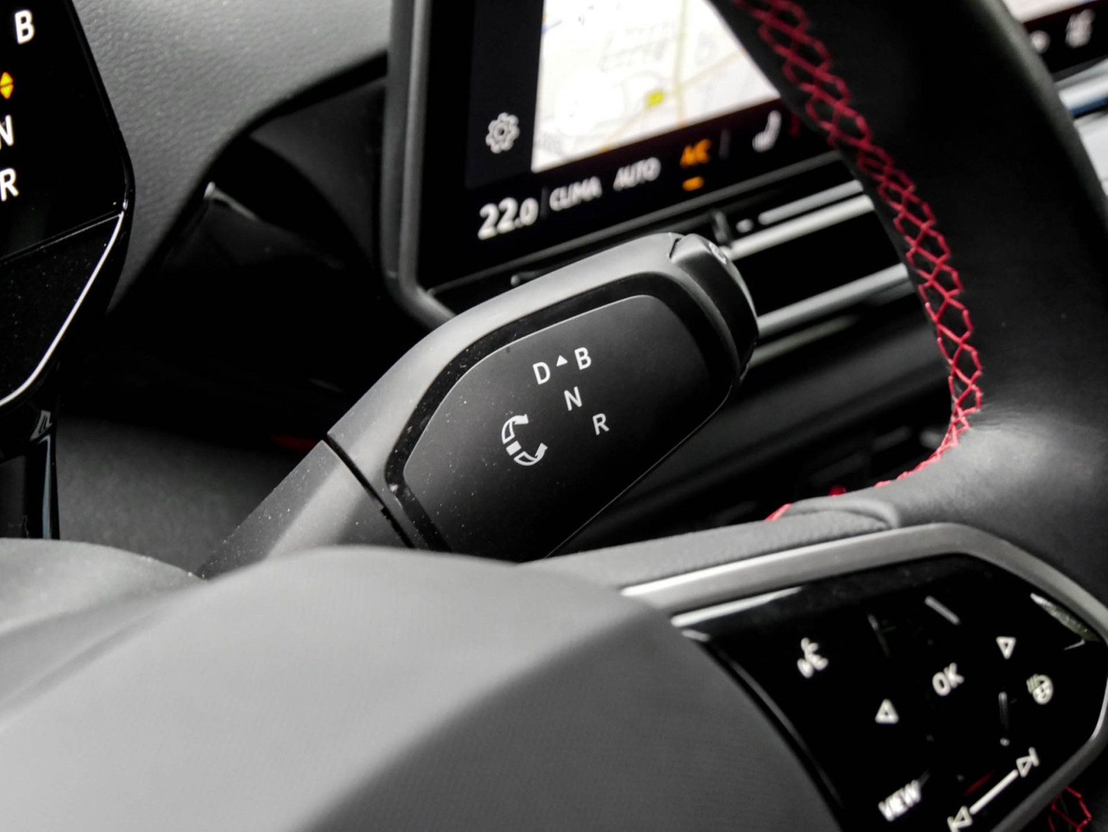 Volkswagen ID.5 GTX 4X4 WÄRMEPUMPE AHK ACC LM20 NAVI SITZHZ