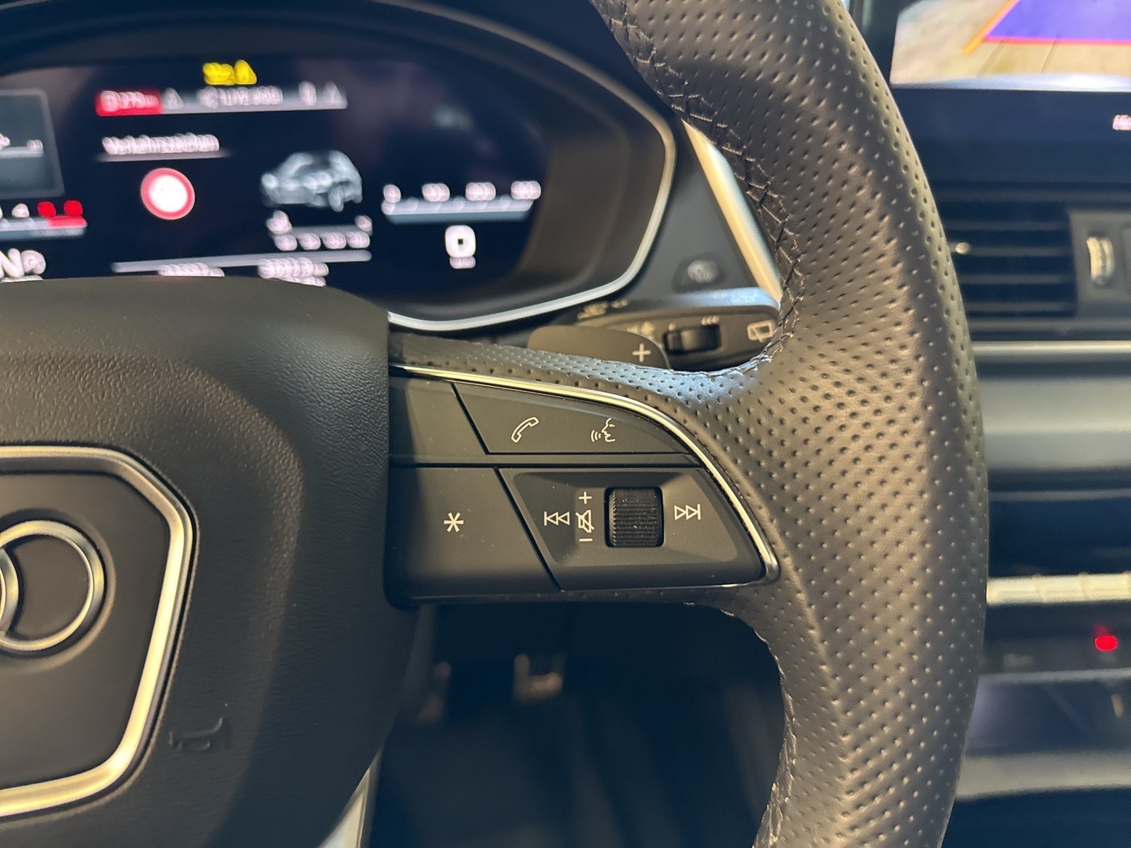 Audi Q5 40 Qu. S LINE PANO B&O AHK KAMERA ACC ALU21