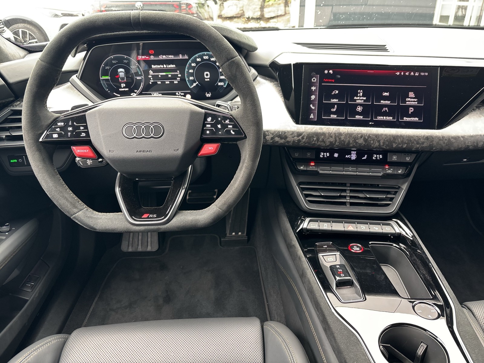 Audi RS e-tron GT performance quattro CARBONDACH LM21