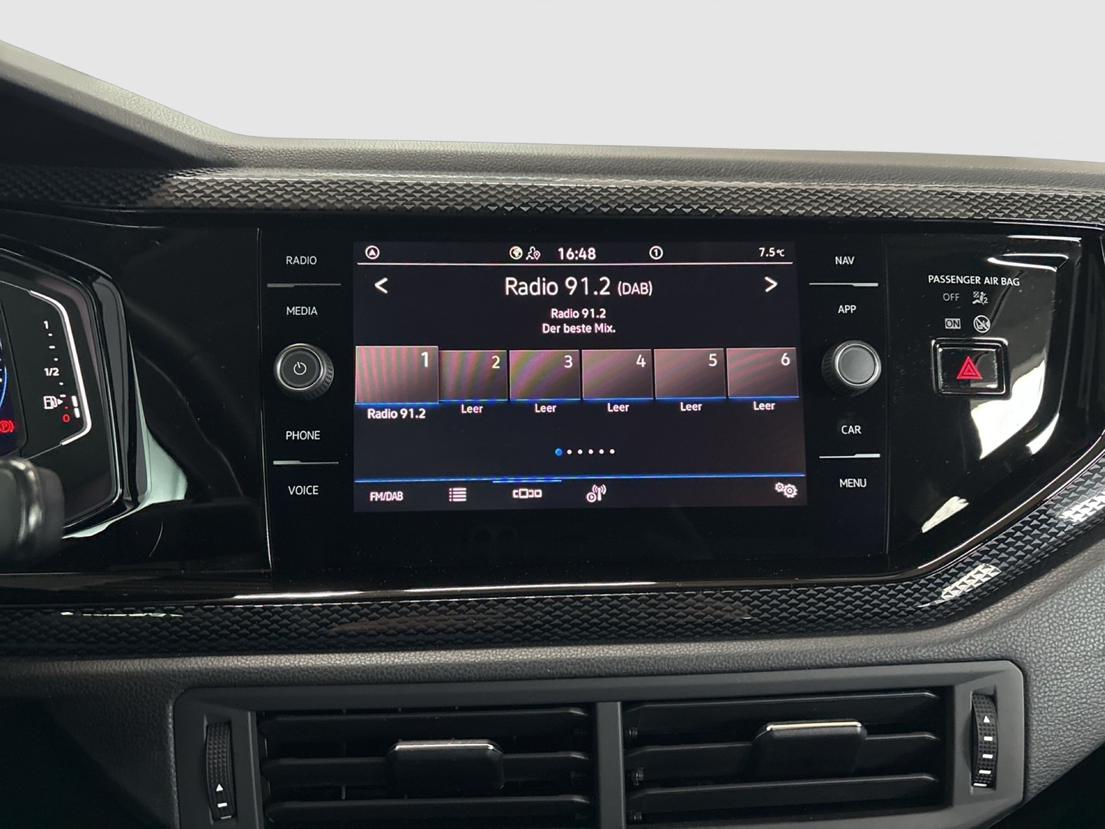 Volkswagen Taigo 1.0 LIFE CAM CARPLAY SITZHEIZUNG ALU LED