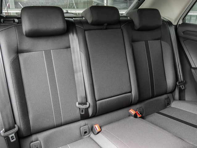 Volkswagen T-Roc 1.0 LIFE KAMERA ACC ALU17" NAVI SITZHEIZ.