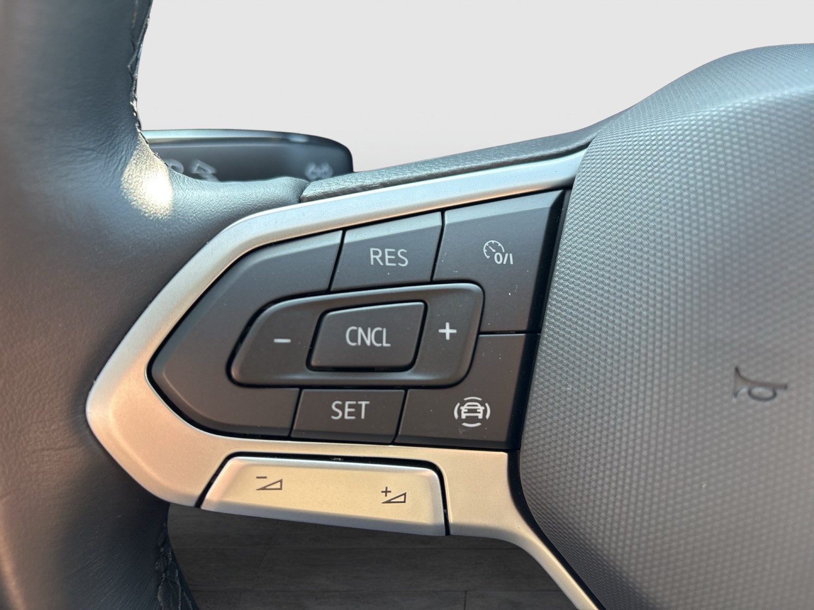 Volkswagen Taigo 1.0 LIFE NAVI CARPLAY SITZHEIZUNG ALU LED