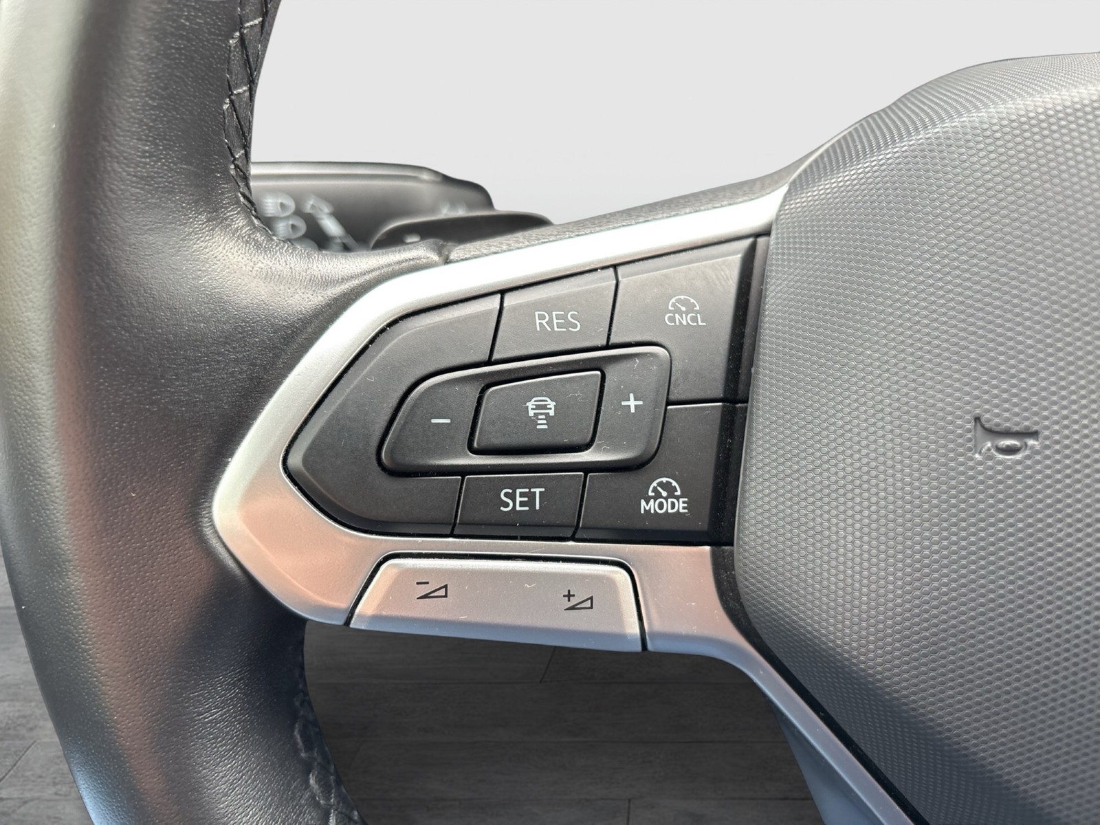 Volkswagen Golf VIII 1.5 HYBRID GOAL FACELIFT CAM ACC LM17