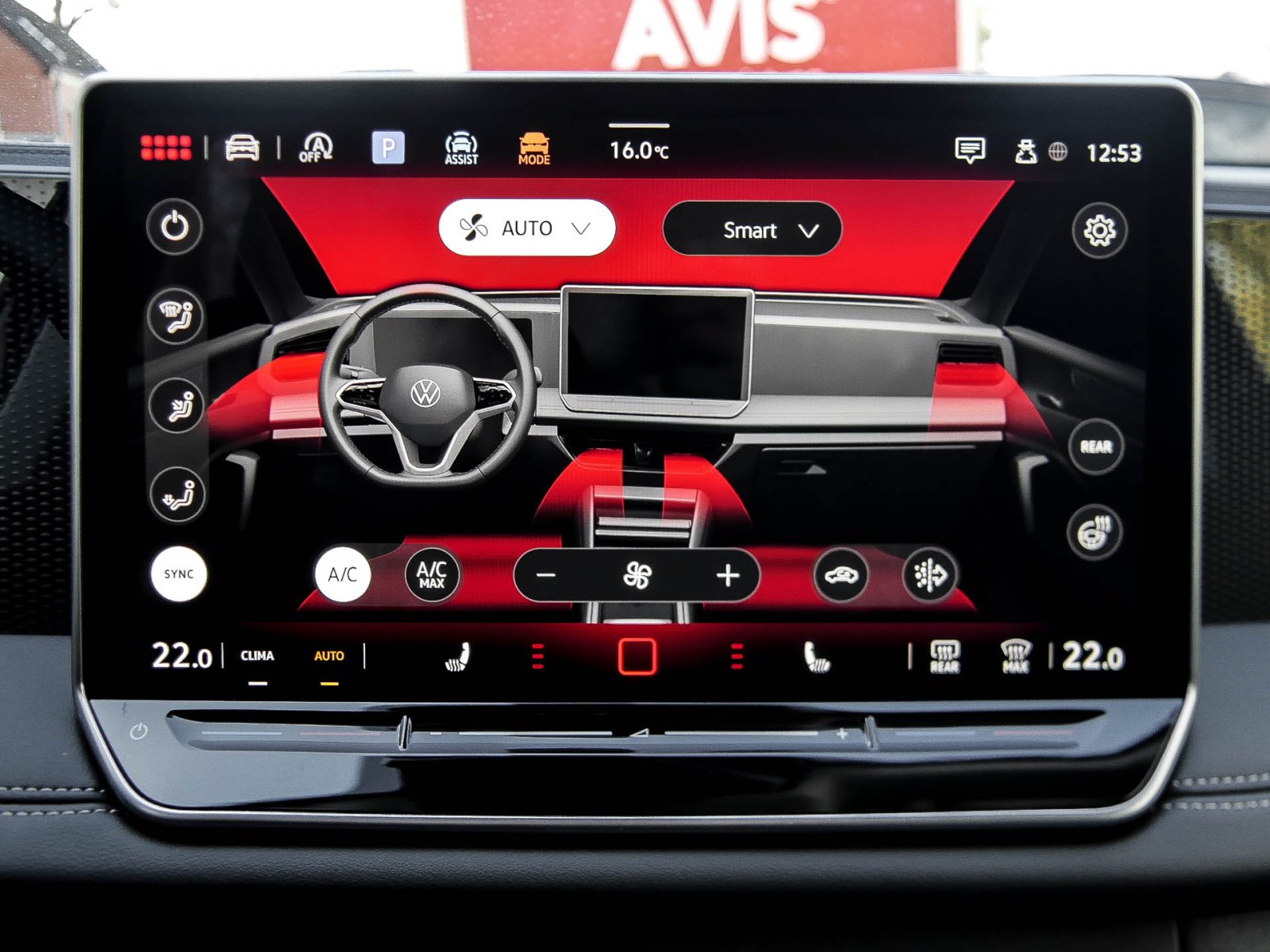 Volkswagen Tiguan 2.0 LIFE NEUES MODELL AHK CAM ACC LM18