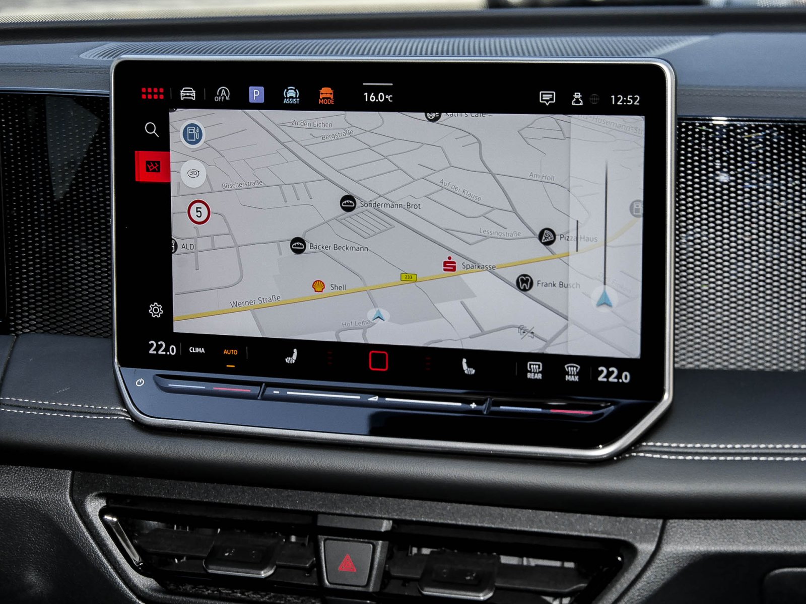 Volkswagen Tiguan 2.0 LIFE NEUES MODELL AHK CAM ACC LM18
