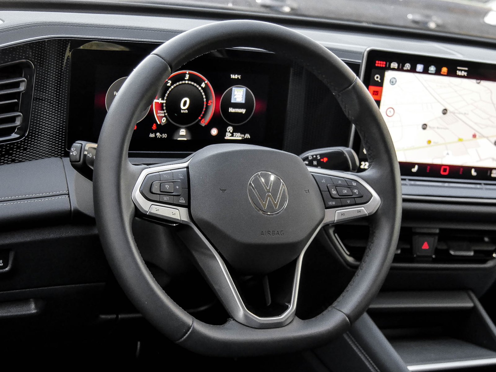 Volkswagen Tiguan 2.0 LIFE NEUES MODELL AHK CAM ACC LM18
