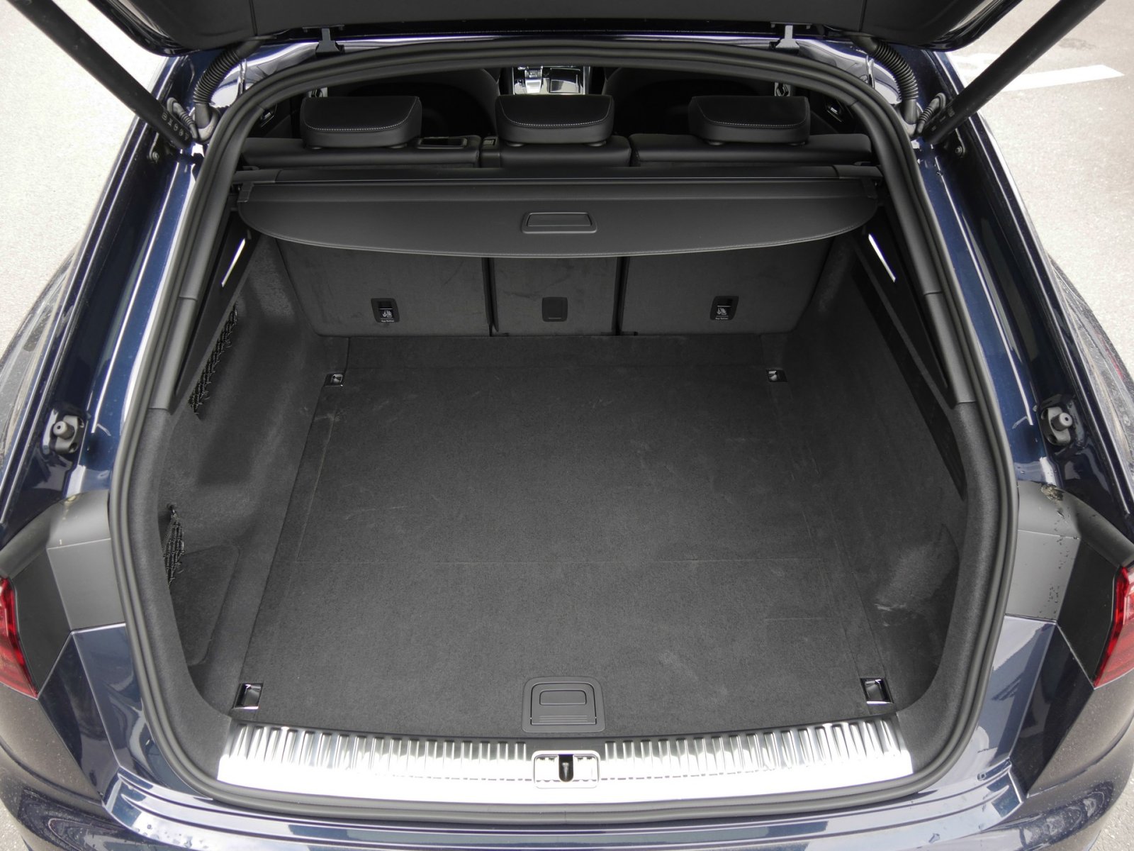 Audi Q8 50 TDI quattro tiptronic Standheizung+Memory+AHK+Pano+B&O+