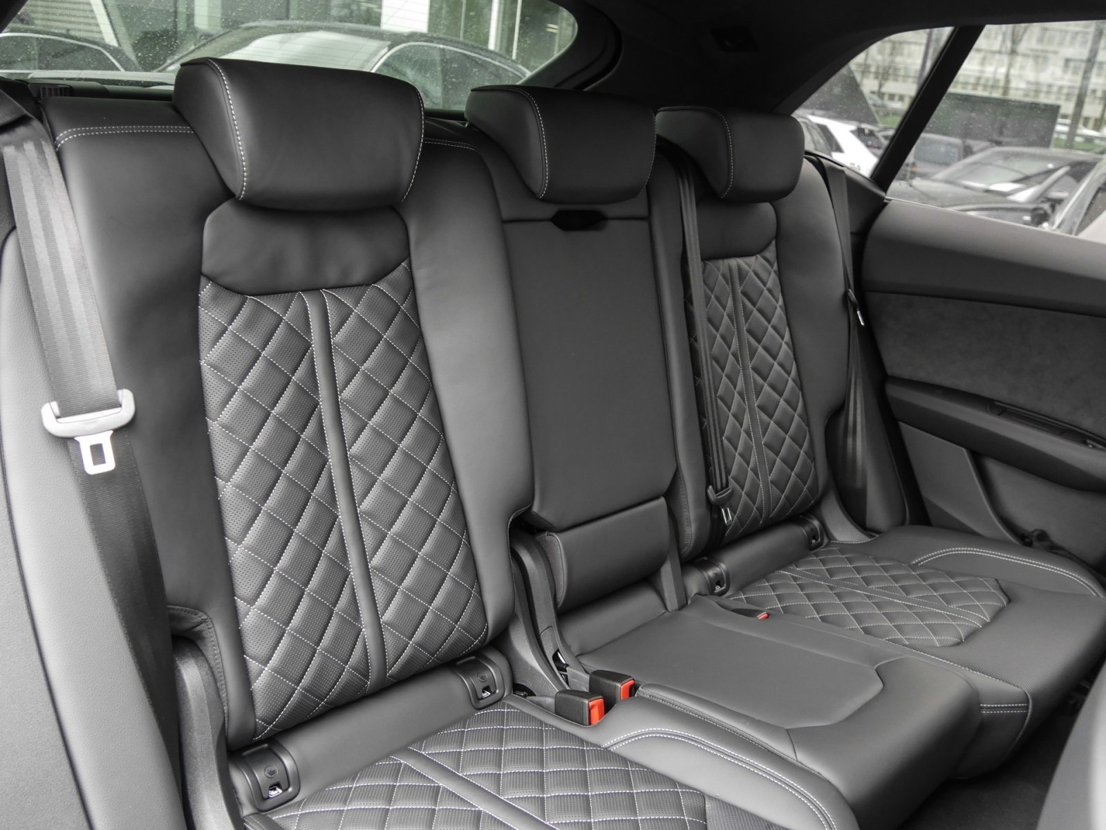 Audi Q8 50 TDI quattro tiptronic Standheizung+Memory+AHK+Pano+B&O+